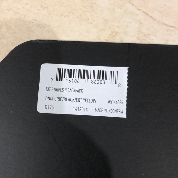 New! Adidas Fat stripes Sack pack. - Picture 5 of 6